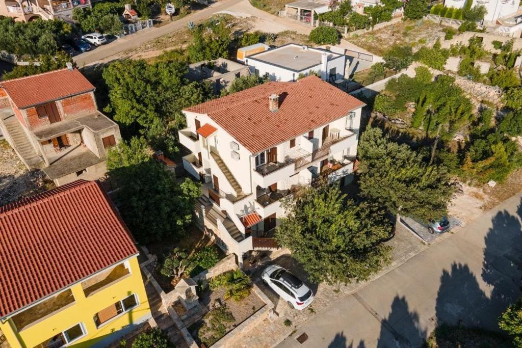 Apartment Big Blue Maslenica Buitenkant foto