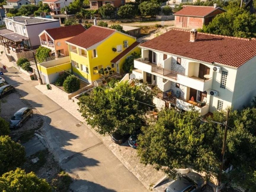 Apartment Big Blue Maslenica Buitenkant foto